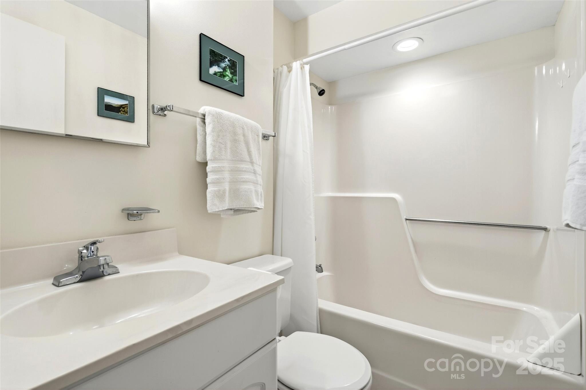 211 Rhododendron Avenue Black Mountain NC 28711