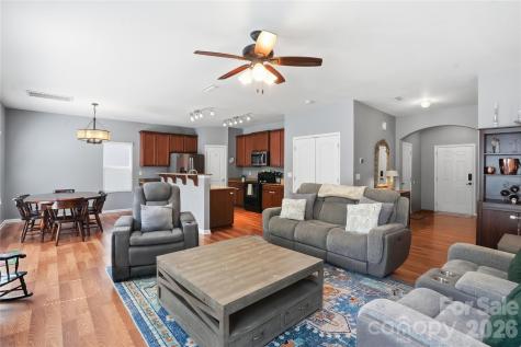 2315 Old Goose Lane Charlotte NC 28262