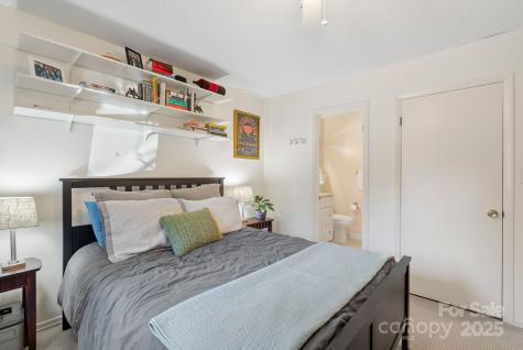 16 Spears Avenue Asheville NC 28801