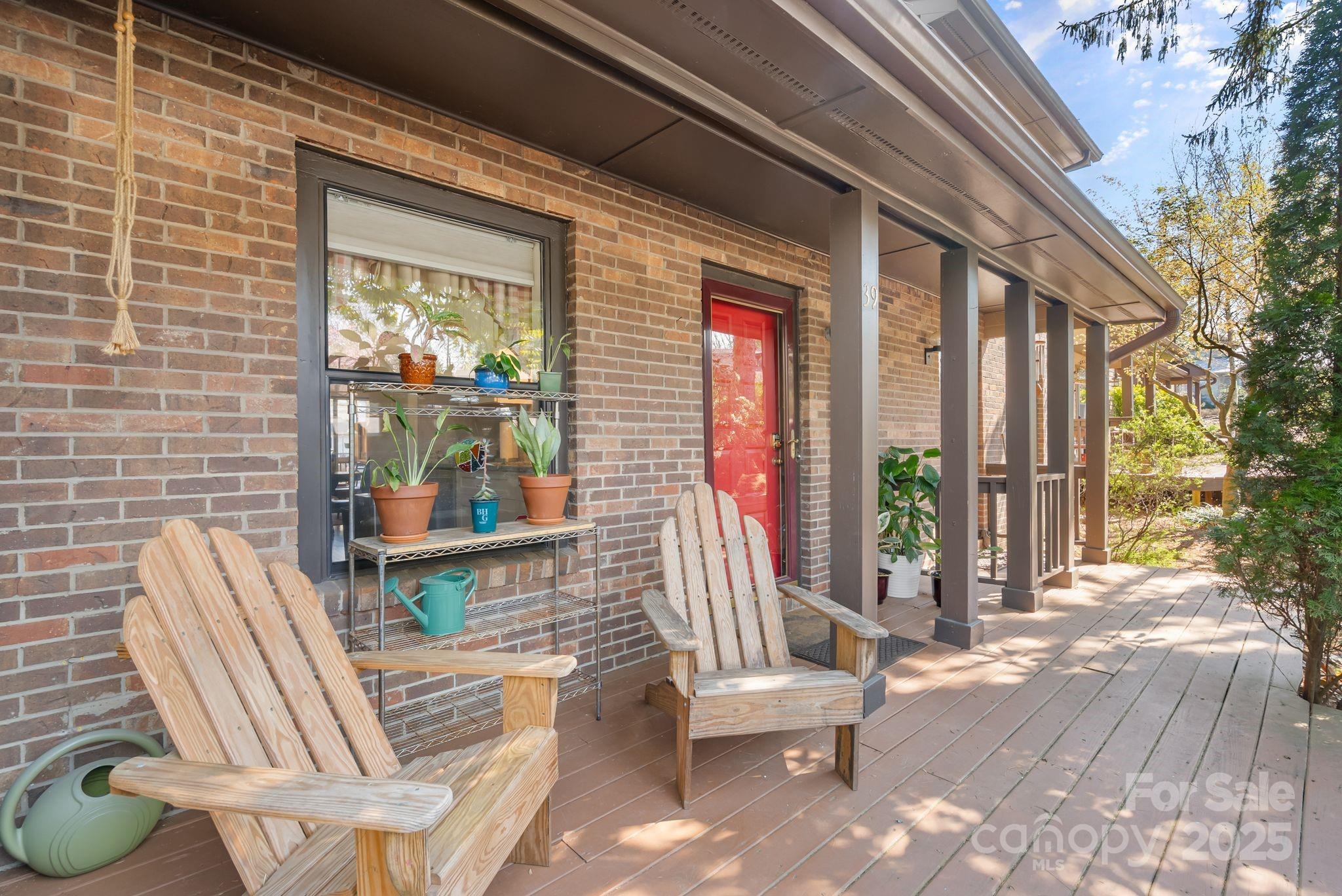 16 Spears Avenue Asheville NC 28801