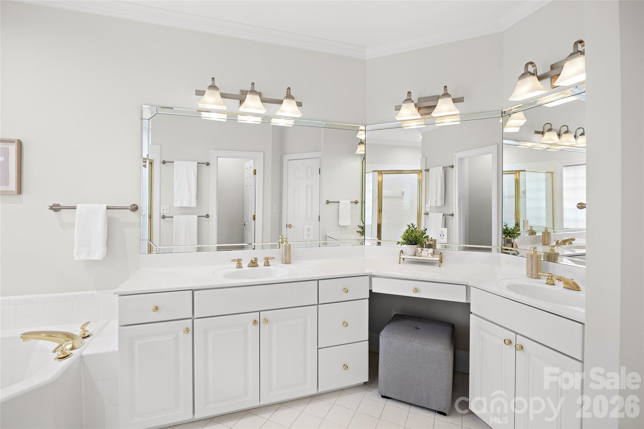 5232 Colony Road Charlotte NC 28226