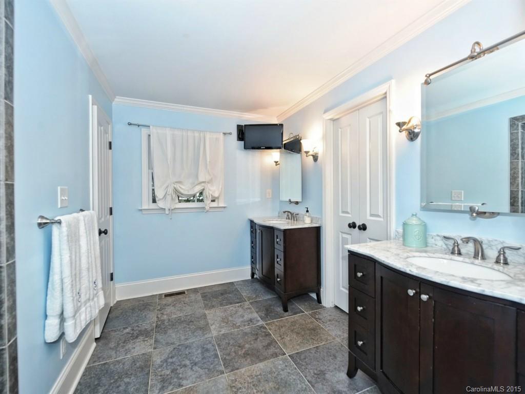 4037 Sharon View Road Charlotte NC 28226
