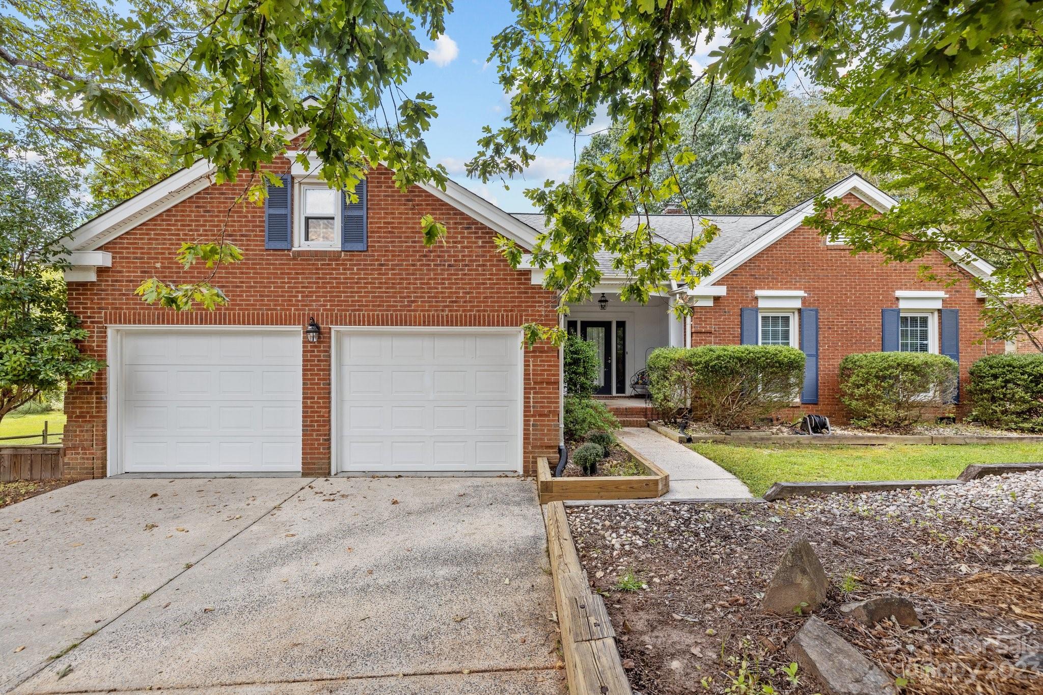 501 Foxfield Lane Matthews NC 28105