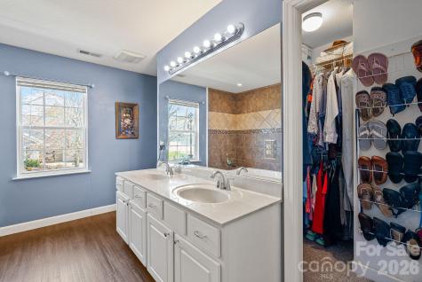 307 Roxbury Place Arden NC 28704