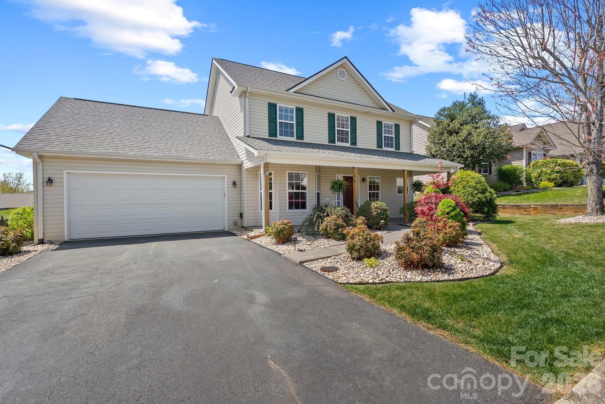 307 Roxbury Place Arden NC 28704