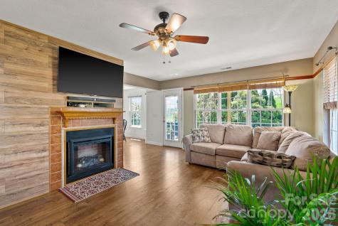307 Roxbury Place Arden NC 28704