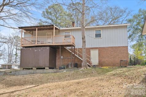 106 Elizabeth Drive Cheraw SC 29520