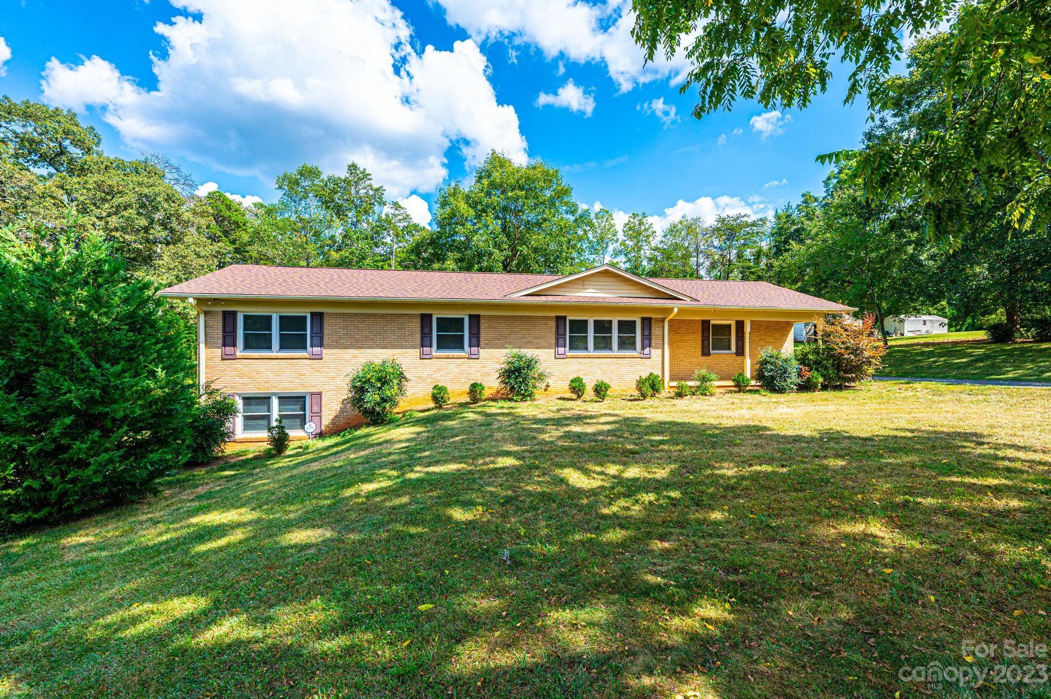 2628 27th Street NE Hickory NC 28601