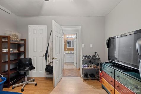 3 Broadview Drive Asheville NC 28803