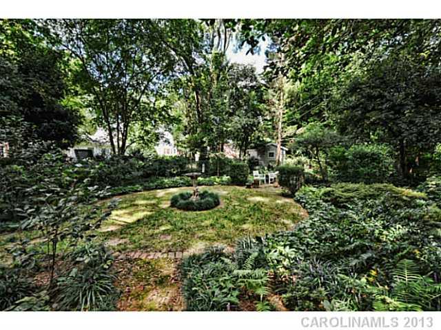 215 Hempstead Place Charlotte NC 28207