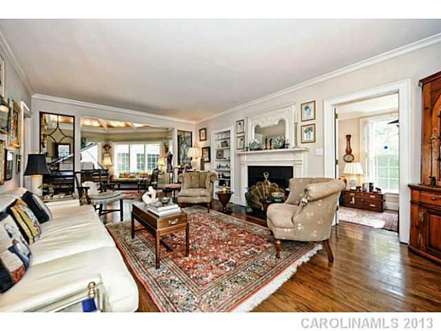 215 Hempstead Place Charlotte NC 28207
