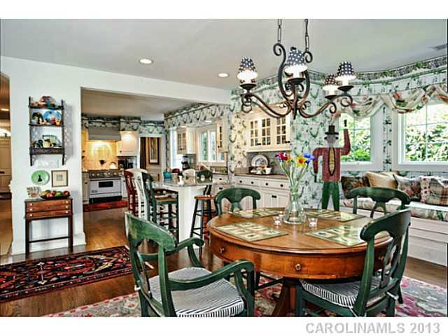 215 Hempstead Place Charlotte NC 28207