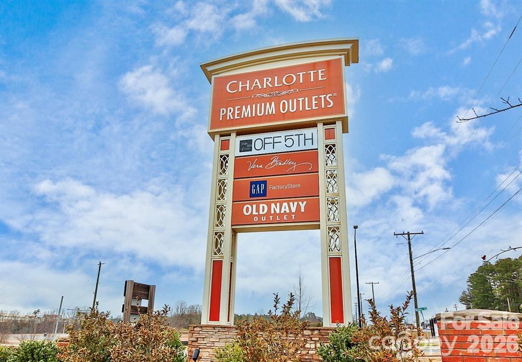 9740 Springholm Drive Charlotte NC 28278