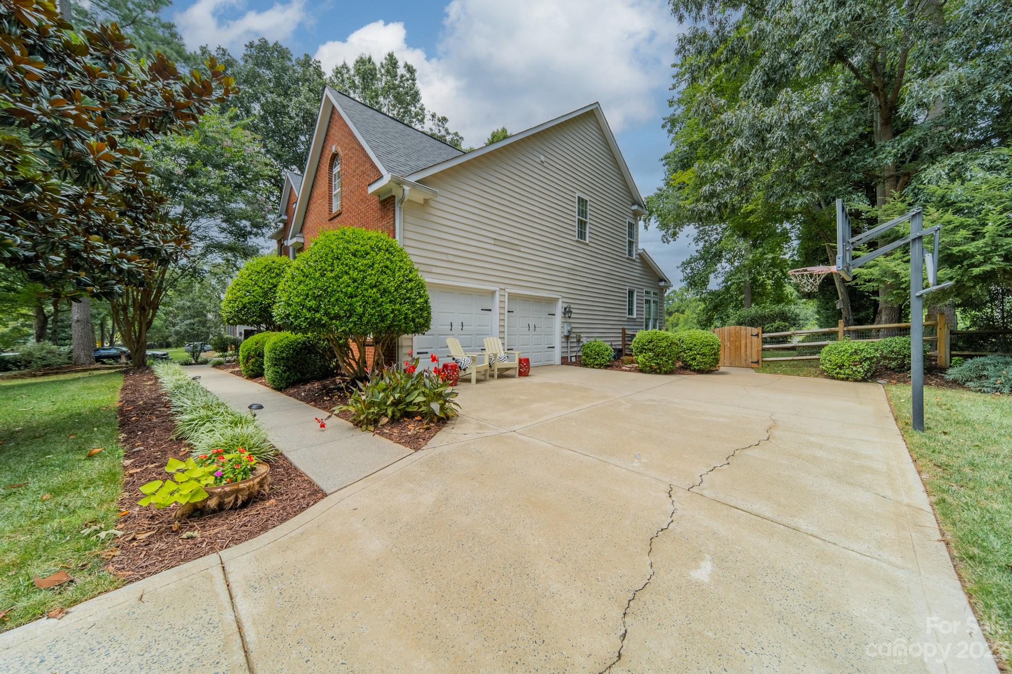136 Lockerbie Lane Mooresville NC 28115