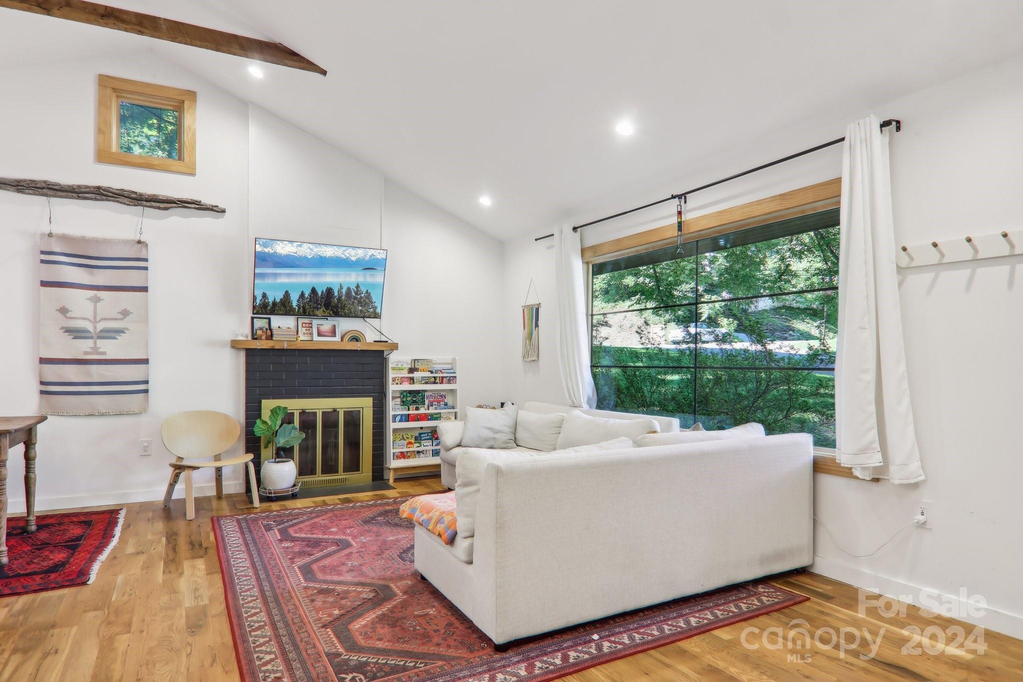 1 Melbourne Place Asheville NC 28801