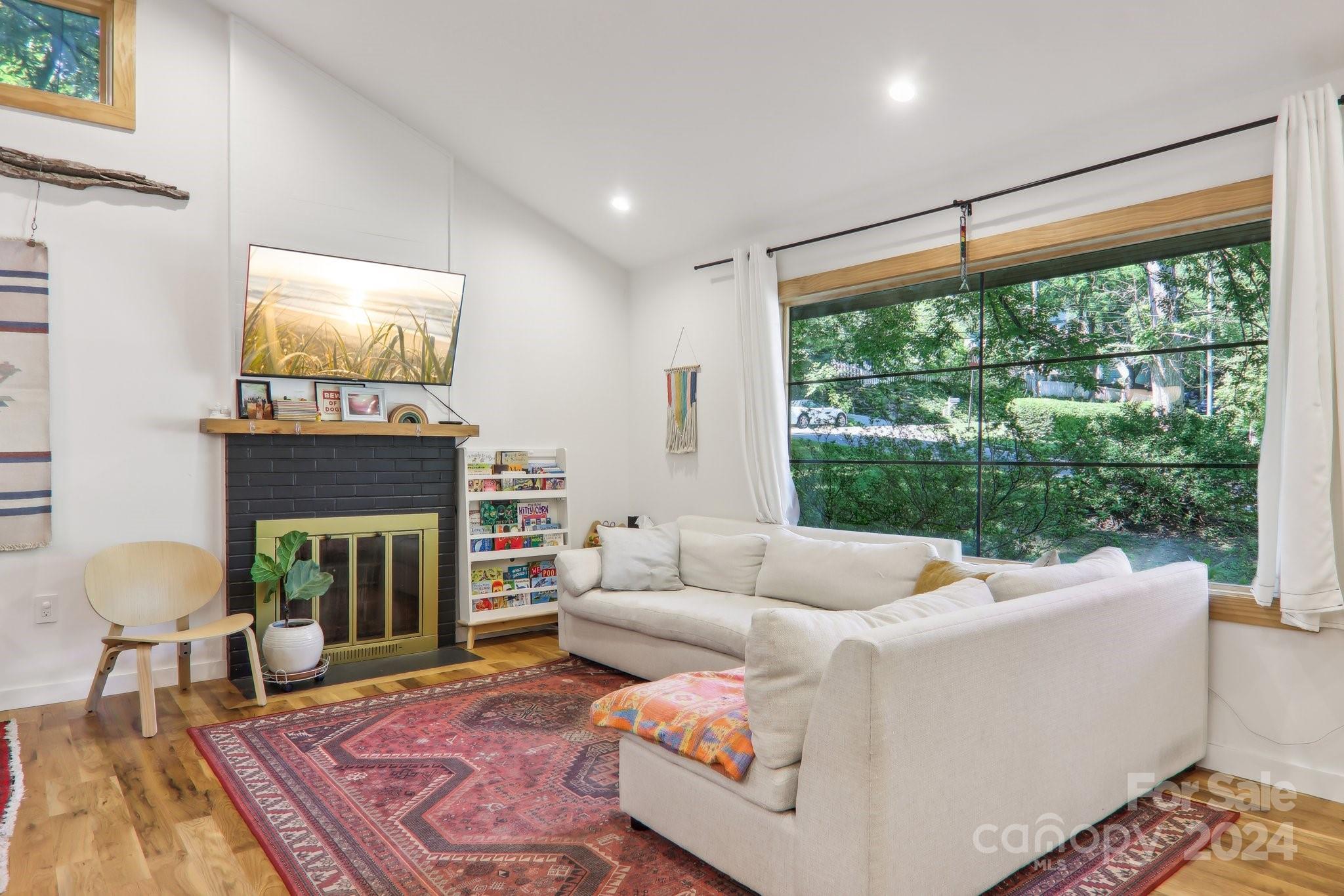 1 Melbourne Place Asheville NC 28801