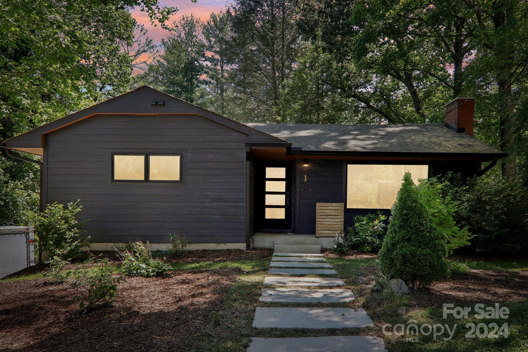 1 Melbourne Place Asheville NC 28801