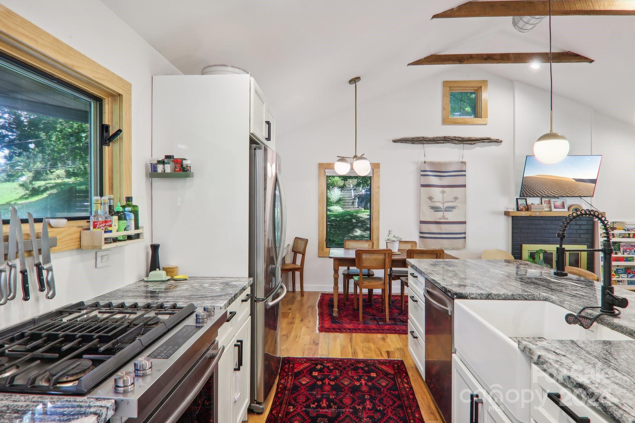 1 Melbourne Place Asheville NC 28801
