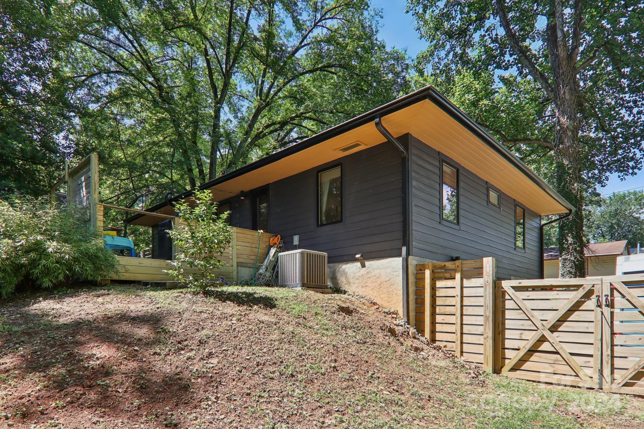 1 Melbourne Place Asheville NC 28801