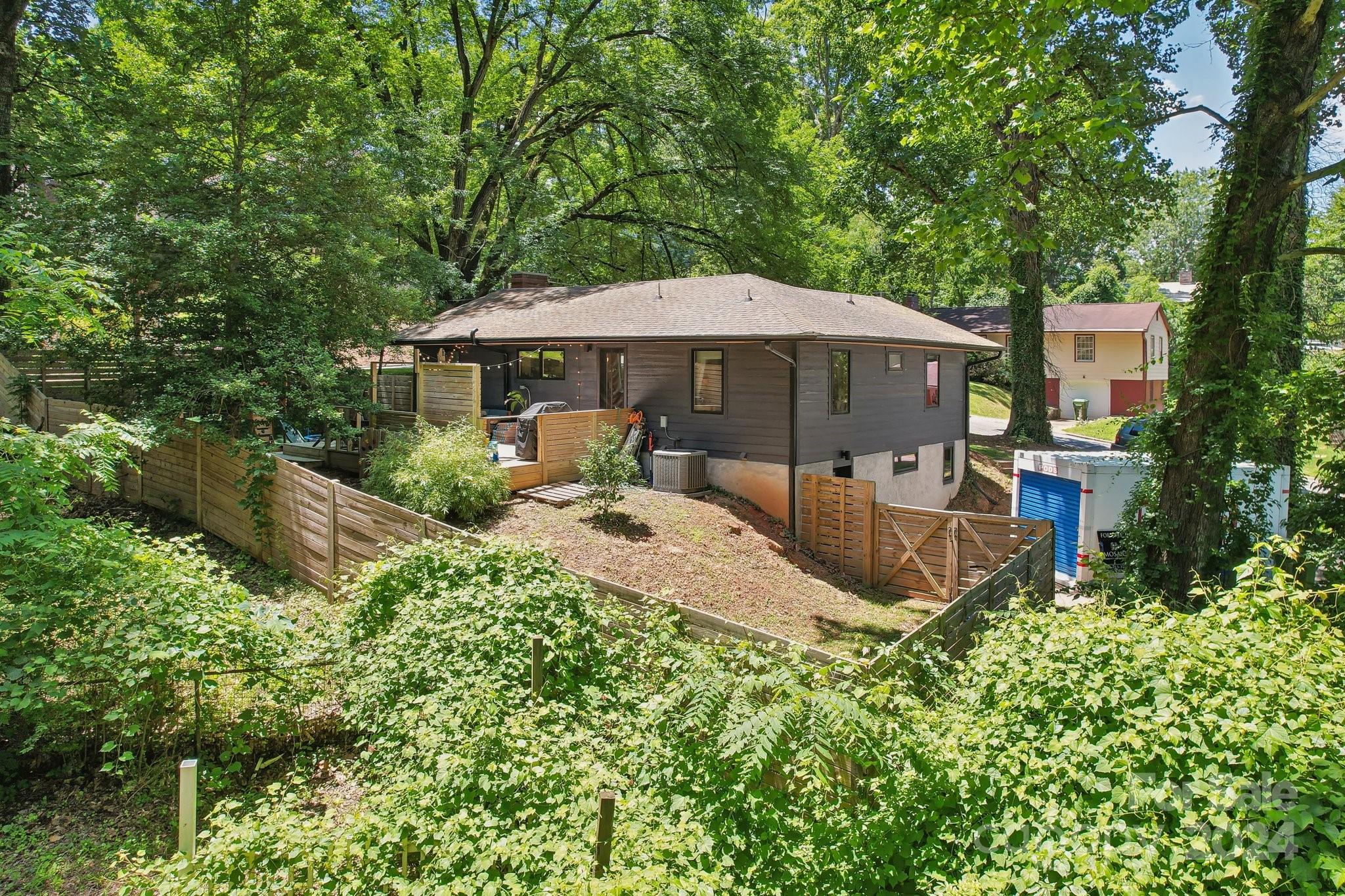 1 Melbourne Place Asheville NC 28801