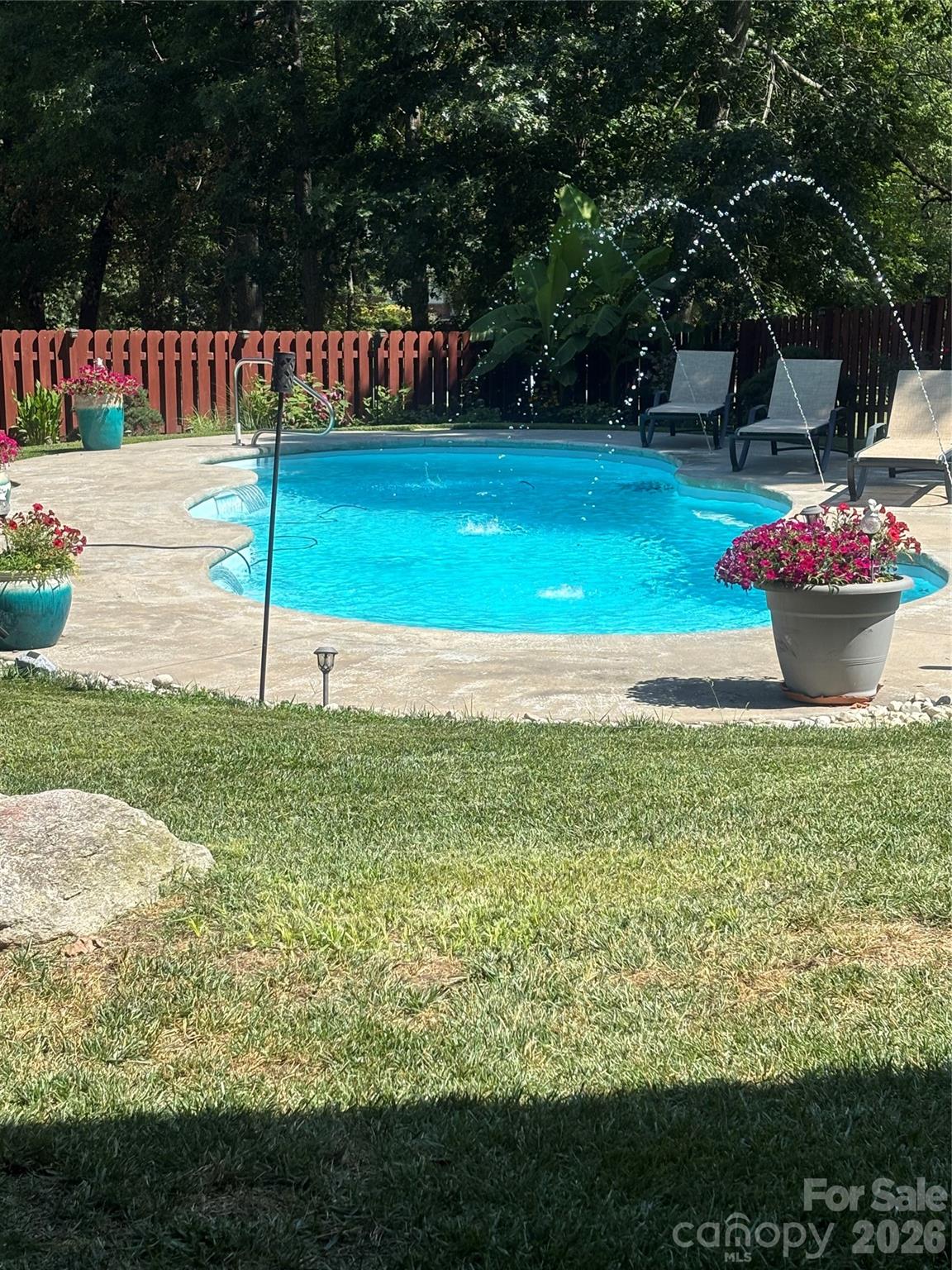5 Granite Drive Hendersonville NC 28792