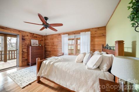 219 Woodlyn Etch Drive Hendersonville NC 28792