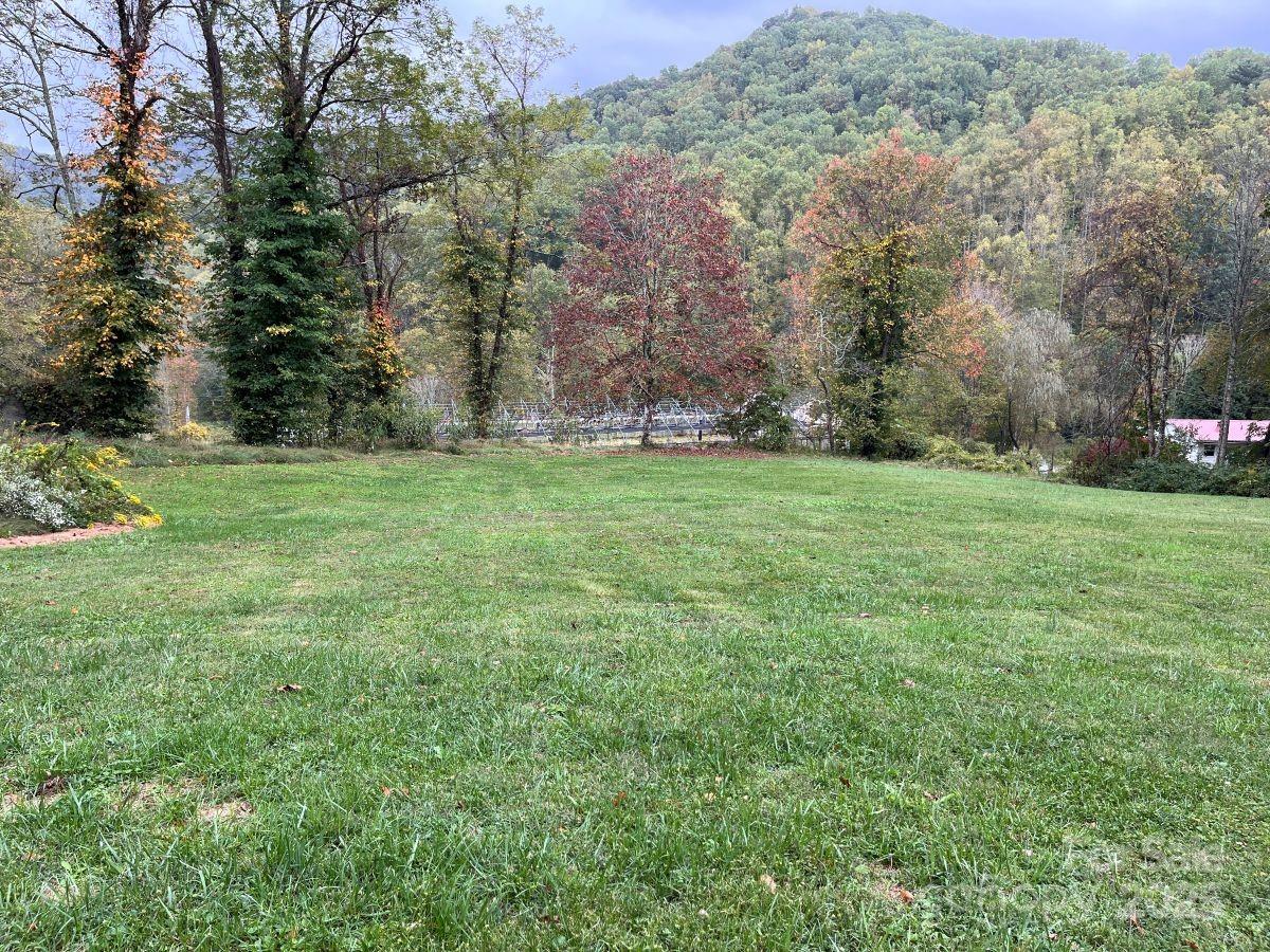 8020 Meadow Fork Road Hot Springs NC 28743