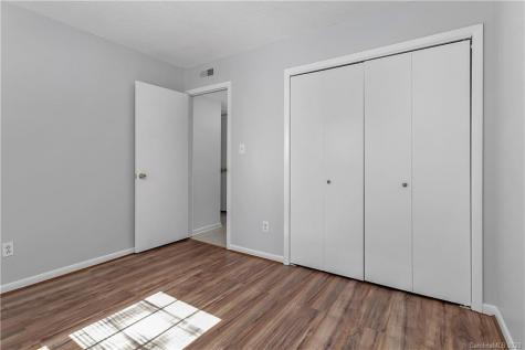 6422 Pineburr Road Charlotte NC 28211