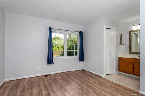 6422 Pineburr Road Charlotte NC 28211
