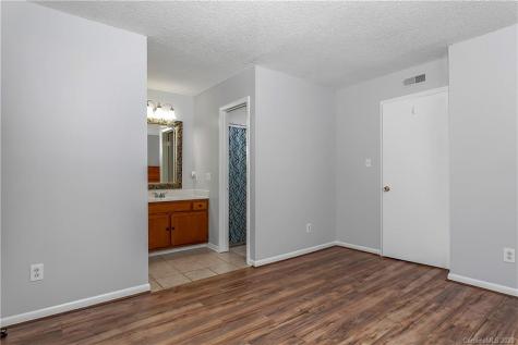 6422 Pineburr Road Charlotte NC 28211