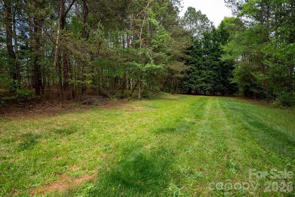 147 Honeysuckle Creek Loop Mooresville NC 28117