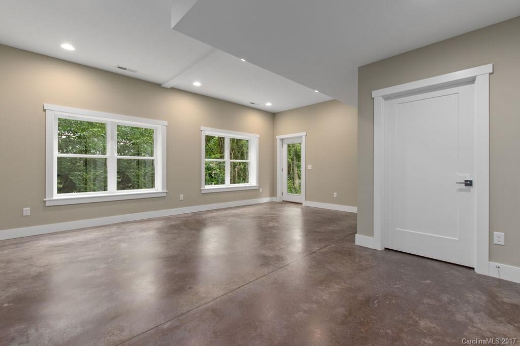 341 Sand Hill Road Asheville NC 28806