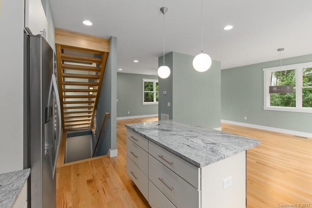 341 Sand Hill Road Asheville NC 28806