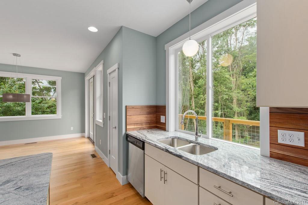 341 Sand Hill Road Asheville NC 28806