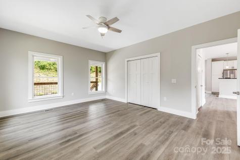 338 Espen Ridge Asheville NC 28804