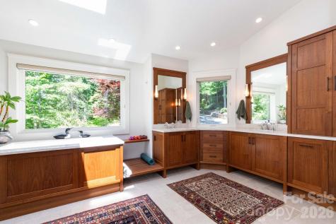 29 Gardner Lane Asheville NC 28803