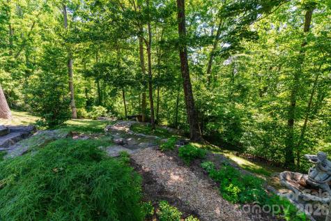 29 Gardner Lane Asheville NC 28803
