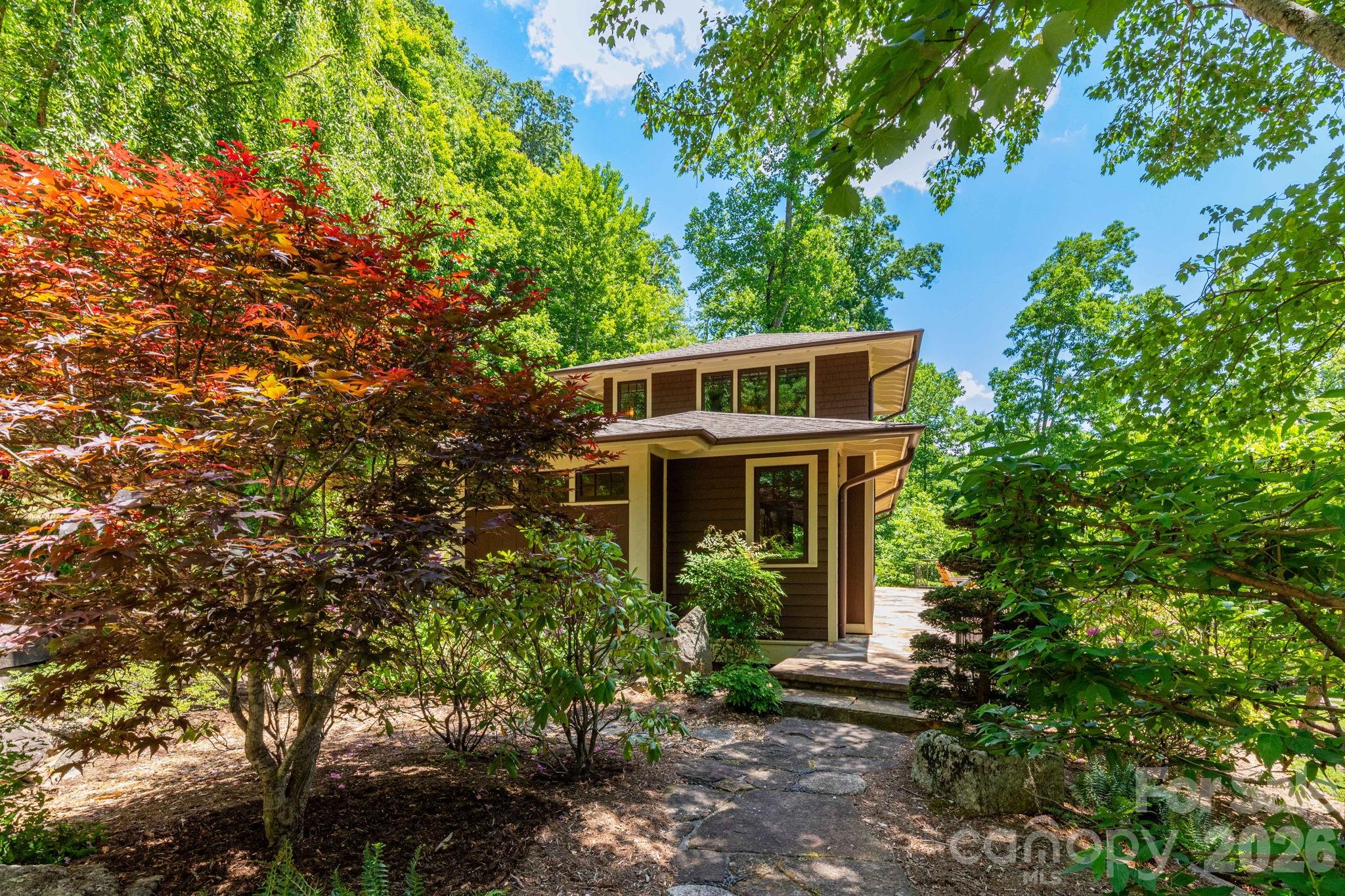 29 Gardner Lane Asheville NC 28803