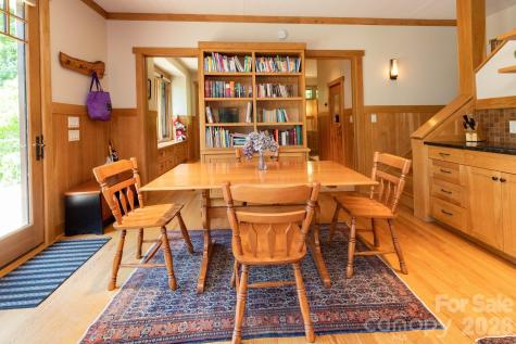 29 Gardner Lane Asheville NC 28803