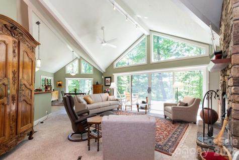 29 Gardner Lane Asheville NC 28803