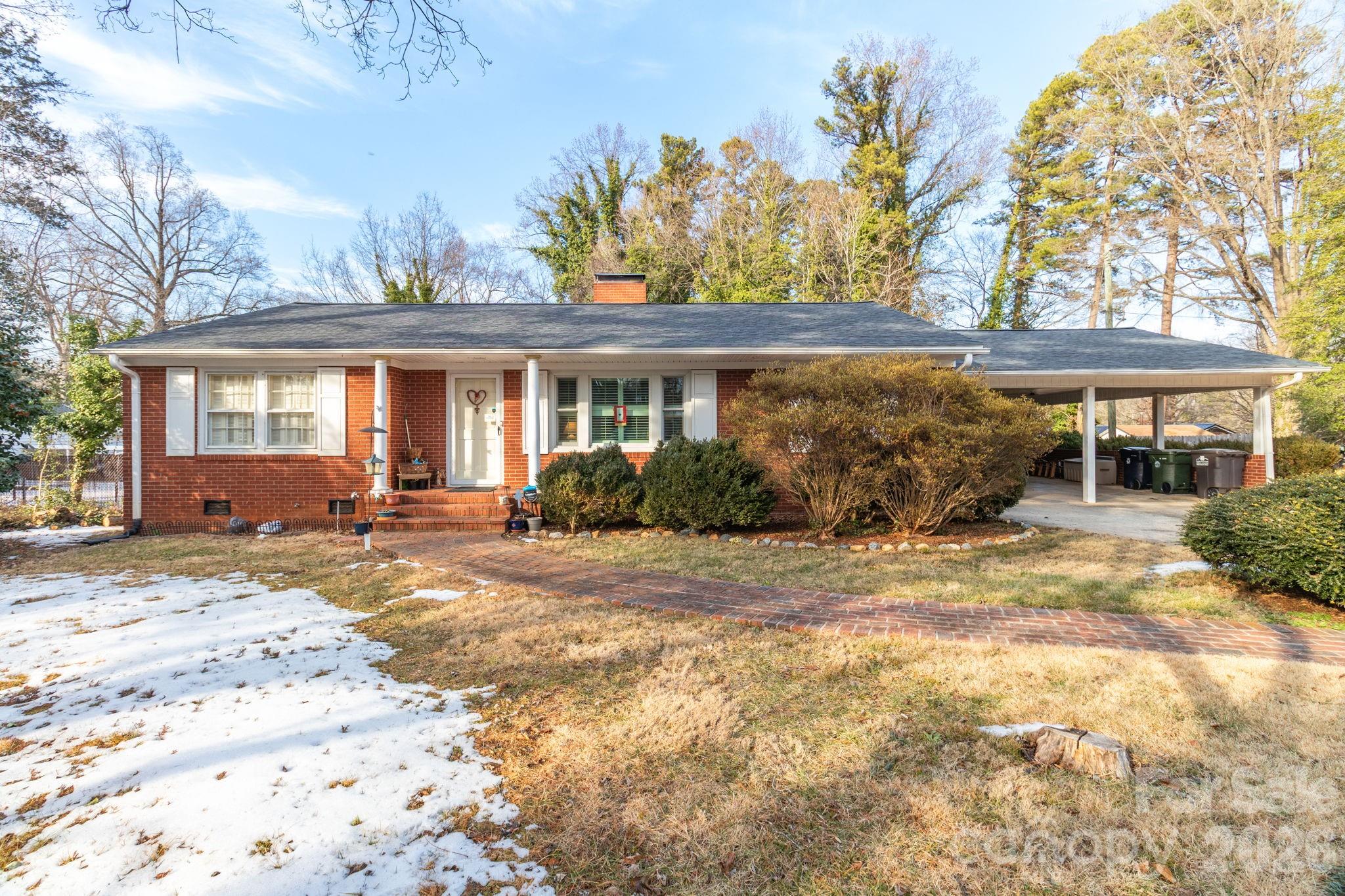 305 Hilltop Drive Lexington NC 27292