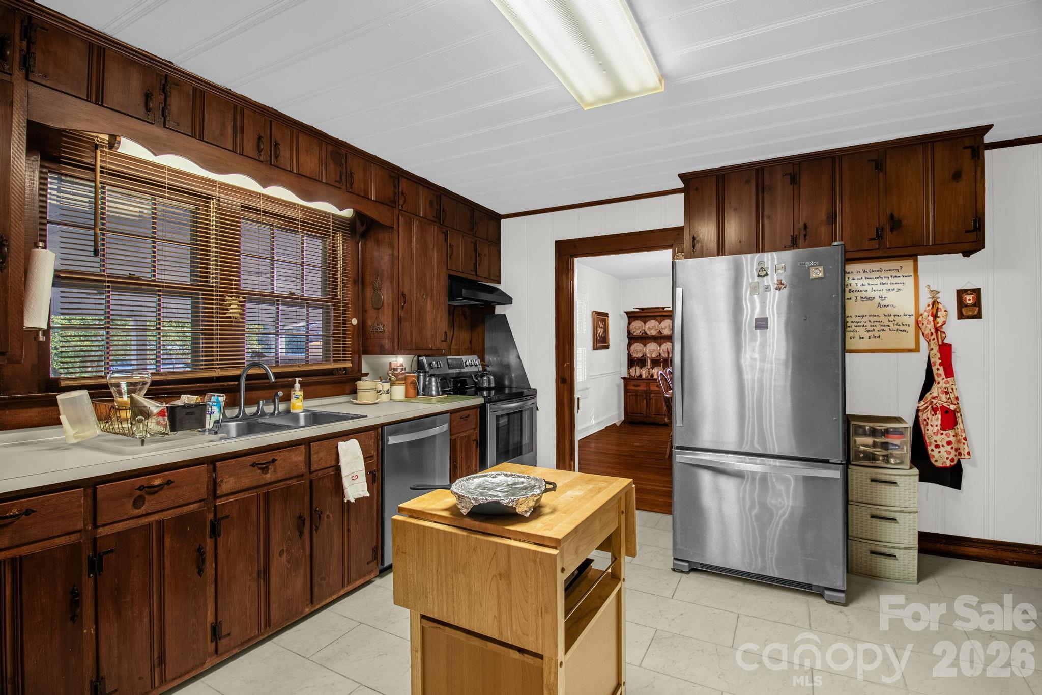 305 Hilltop Drive Lexington NC 27292