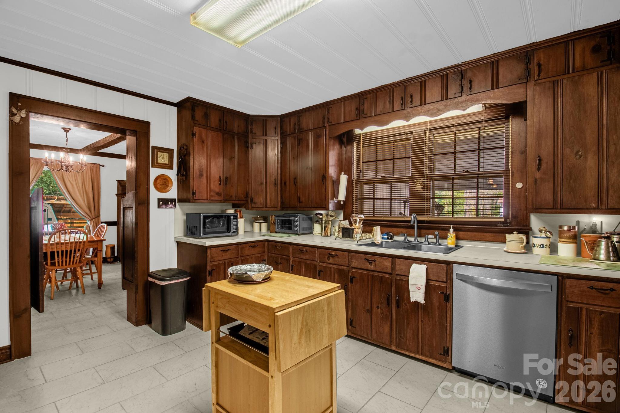 305 Hilltop Drive Lexington NC 27292