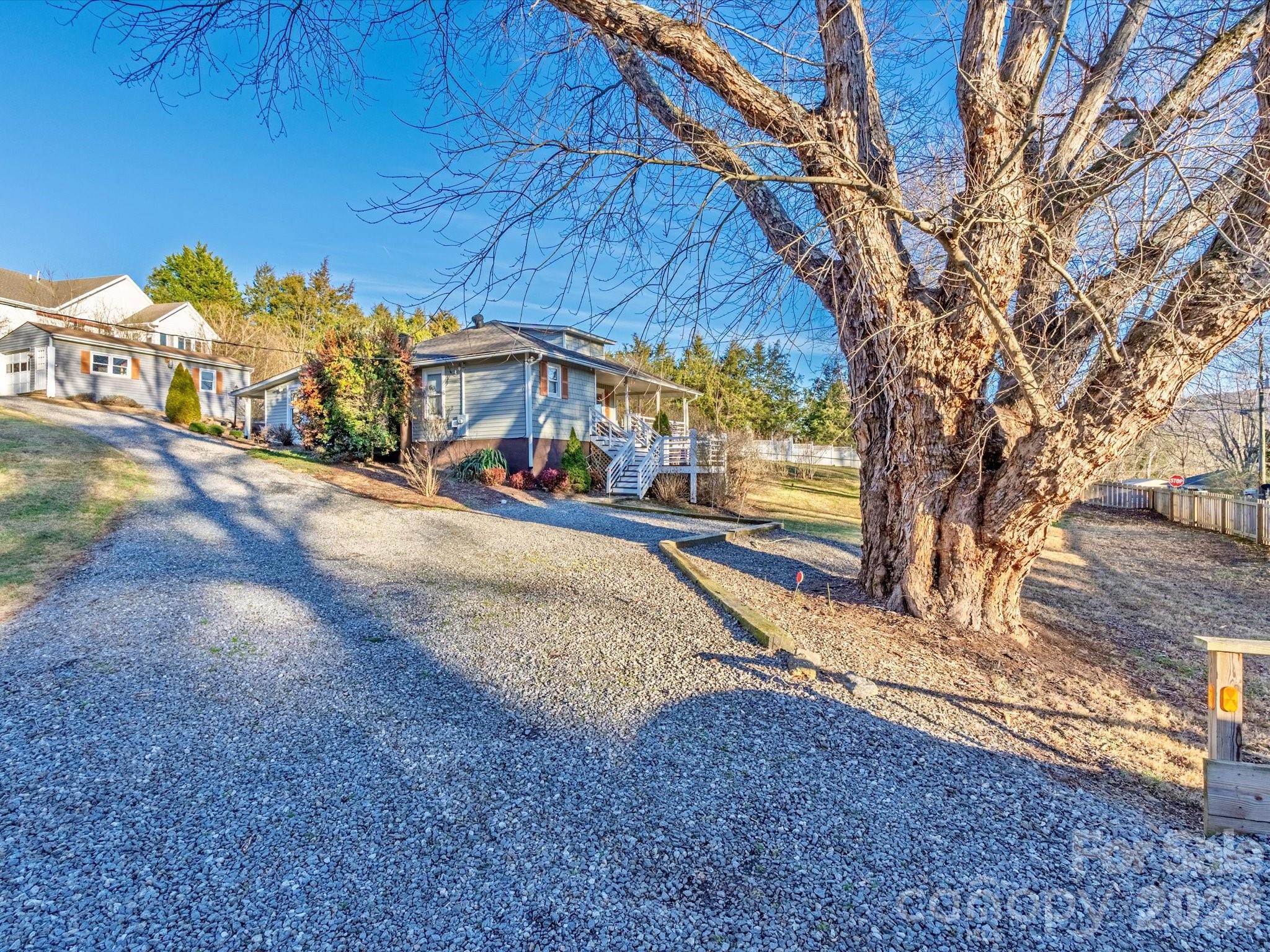 23 Maxwell Road Asheville NC 28805