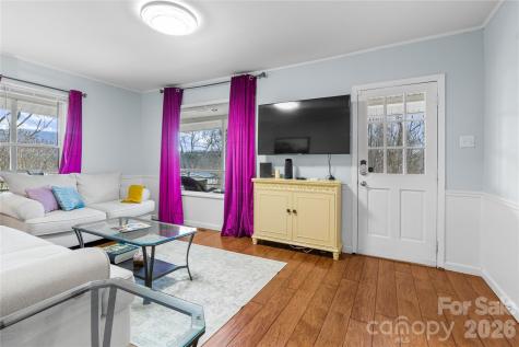 23 Maxwell Road Asheville NC 28805