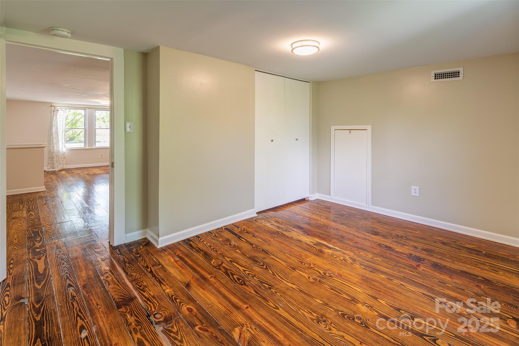 9 North Street Weaverville NC 28787