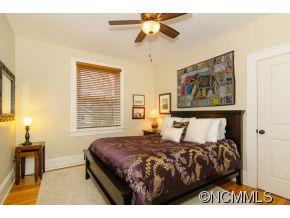 32 Buckingham Court Asheville NC 28803