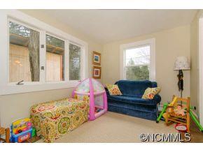 32 Buckingham Court Asheville NC 28803