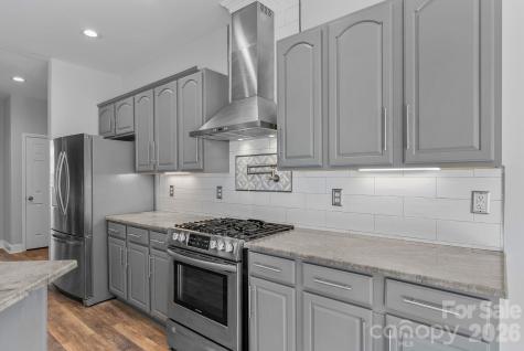 79 Mill Pond Way Hendersonville NC 28791