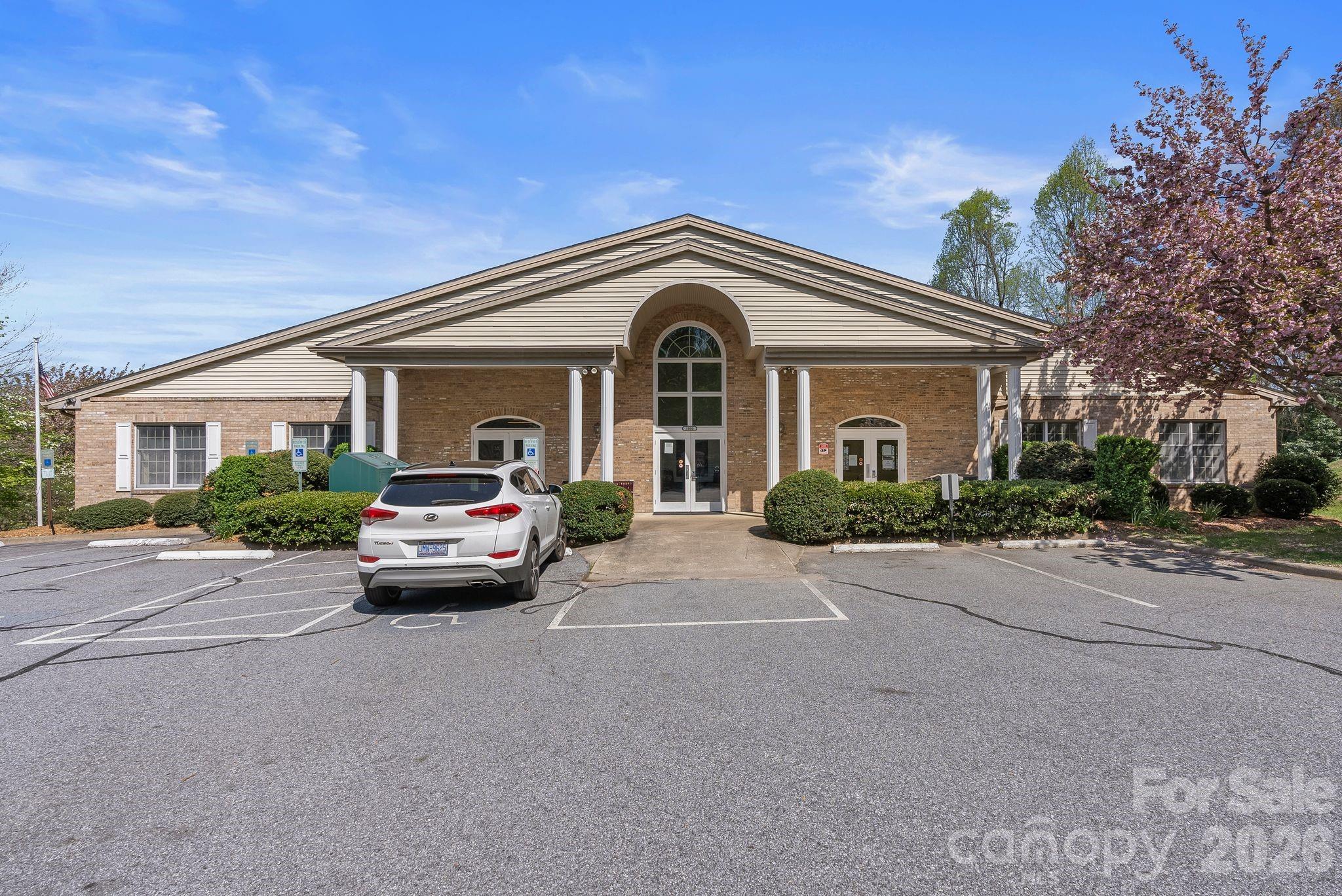 79 Mill Pond Way Hendersonville NC 28791